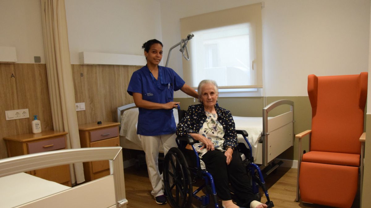 Totes les habitacions disposen ara de bany particular. - C.SANS