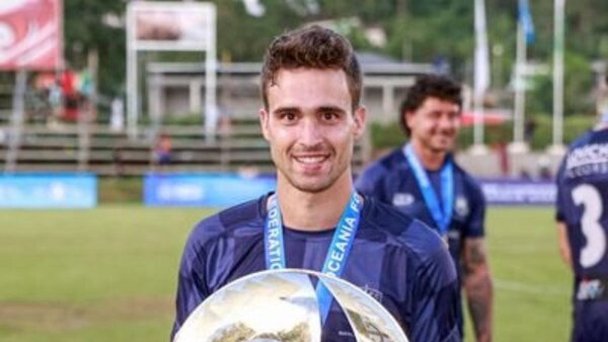 Garriga, con el título de campeón de Oceania que ha ganado 4 veces.