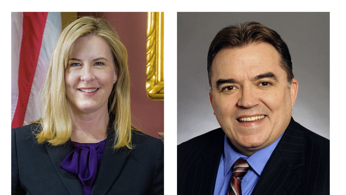 Imagen de la congresista asesinada Melissa Hortman y del senador John Hoffman, ambos demócratas. - EFE