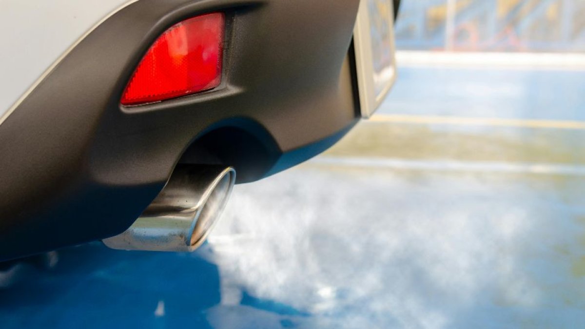 Per reduir emissions i estalviar combustible, és fonamental mantenir el vehicle en bon estat amb revisions periòdiques.