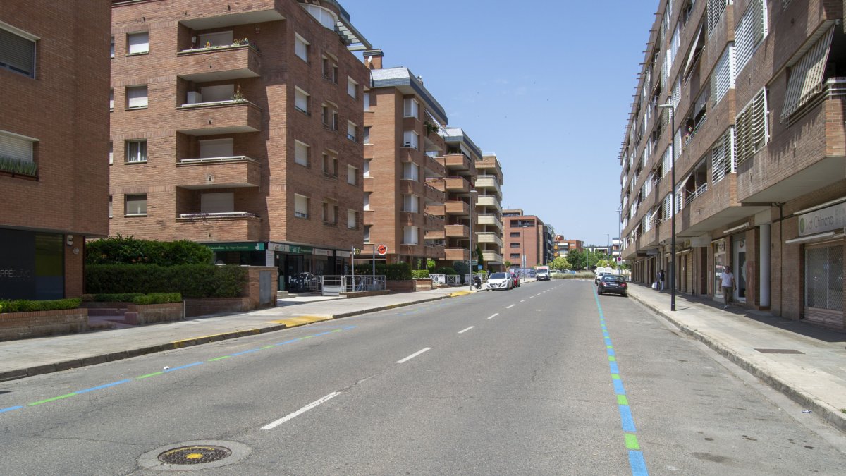 Nueva zona azul de baja rotación, en color verde, en Joc de la Bola.