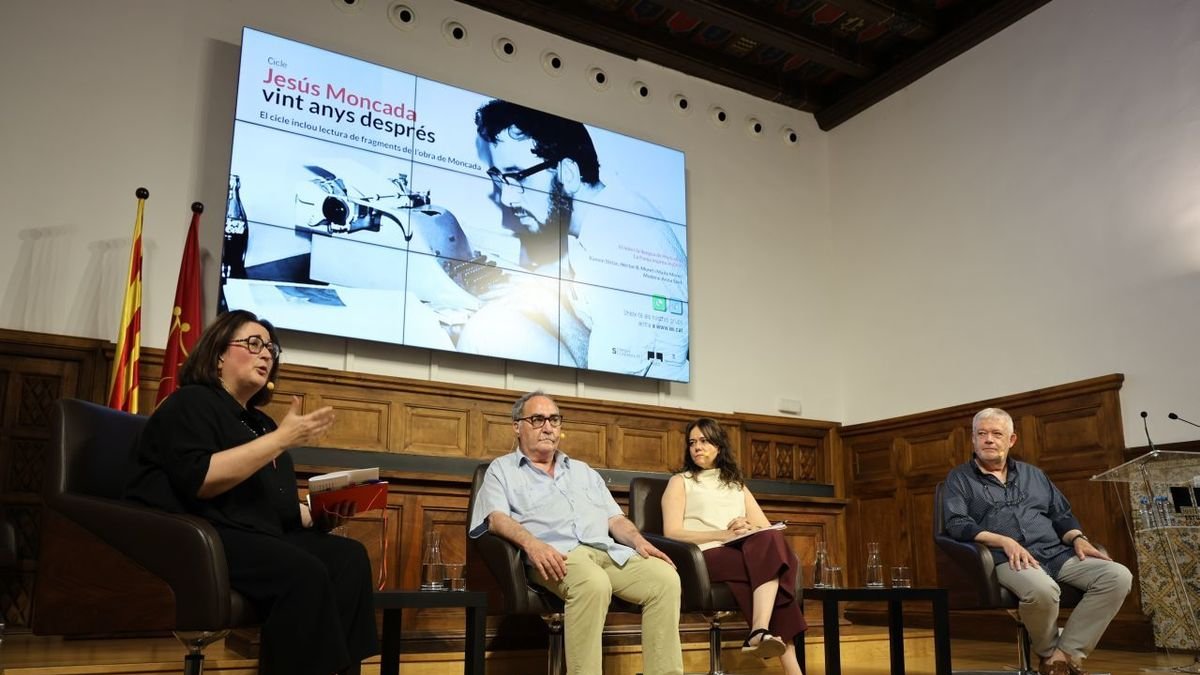 Anna Sàez, Hèctor B. Moret, Maite Moret i Ramon Sistac, ahir a l’IEI en el debat sobre Moncada. - AMADO FORROLLA