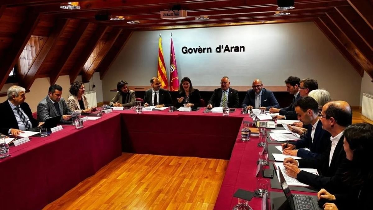 Imagen de archivo de la última comisión bilateral, el pasado enero. - GOVERN