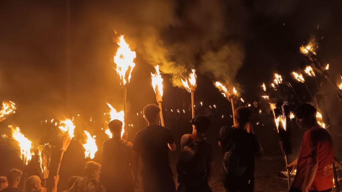 Senet celebra la tradicional ‘baixada’ de ‘falles’ con 165 participantes - EMD SENET