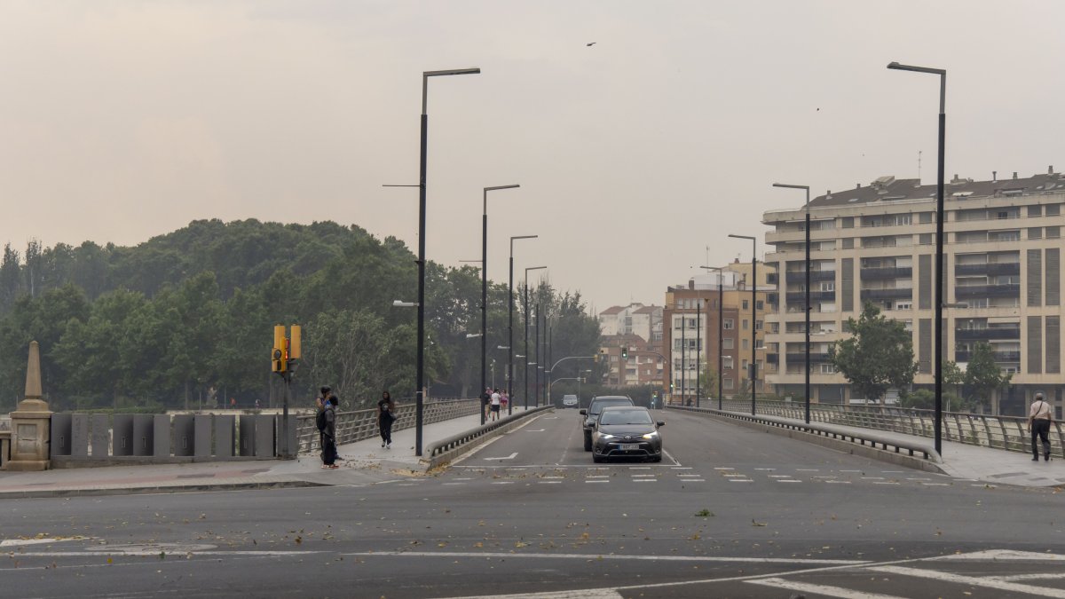 ¿Qué era el humo que ayer inundó la ciudad de Lleida y que provocó muchos avisos de ciudadanos a Emergencias?