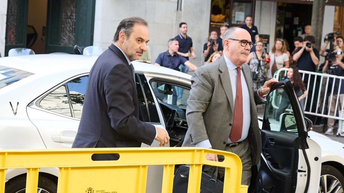 L'exministre Ábalos a la seua arribada aquest dilluns al Tribunal Suprem.