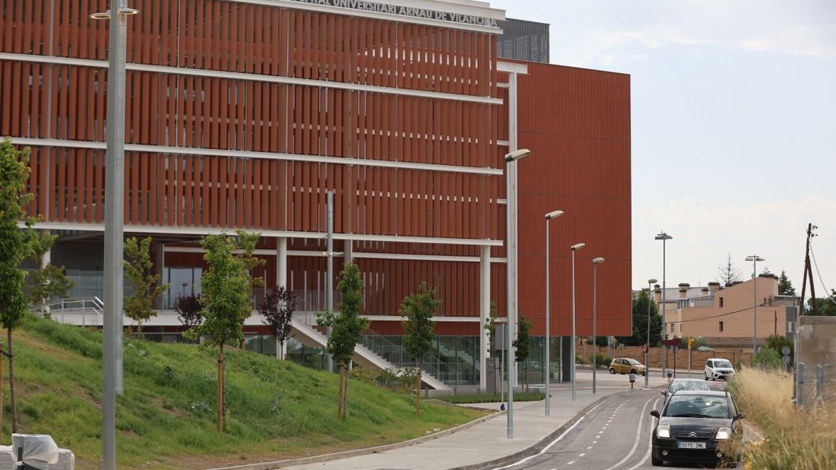 El carrer Arquitecte Gomà va ser reobert ahir. - AMADO FORROLLA