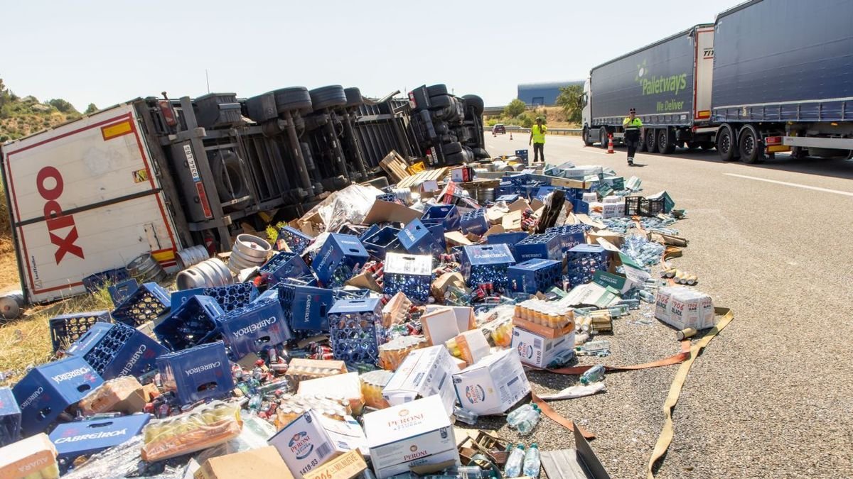 Accidents a l’AP-2 provoquen retencions a l’Albi i Albatàrrec - JORDI ECHEVARRIA