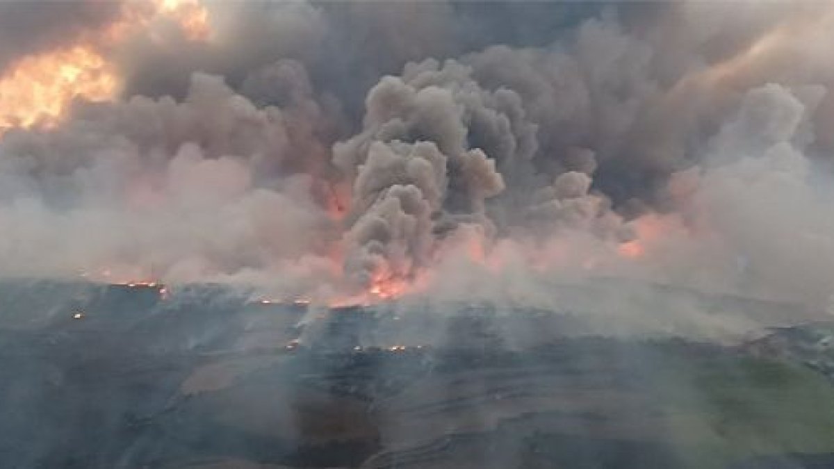 Una vista del incendio de Torrefeta i Florejacs.