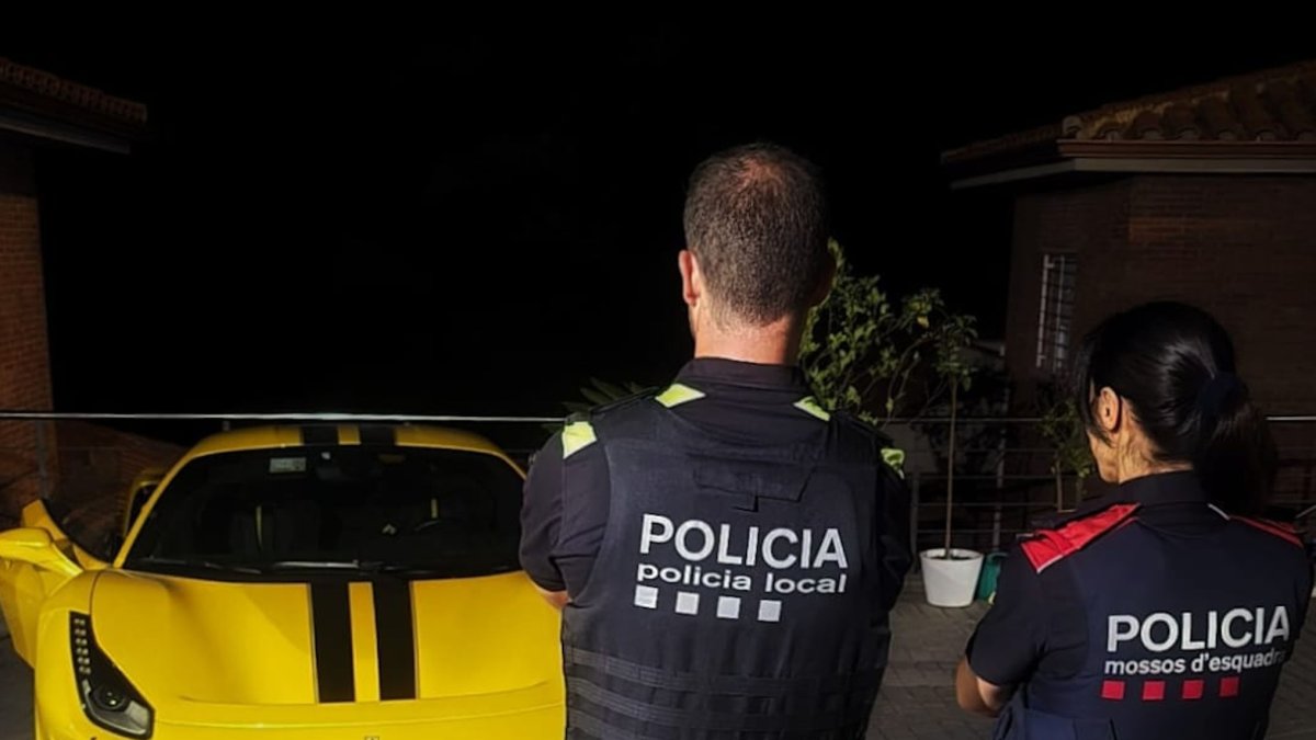 El cotxe d'alta gamma que va ser robat a Roses.