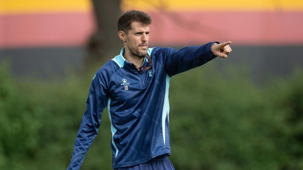 Joel Donés, en las instalaciones de su nuevo club, el Watford, de la Segunda división inglesa. - WATFORD FC