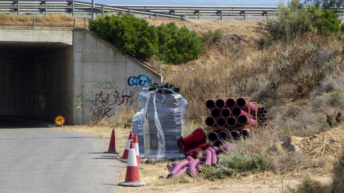 Las obras se están llevando a cabo en el camino que une Mangraners con la partida de Quatre Pilans. - GERARD HOYAS