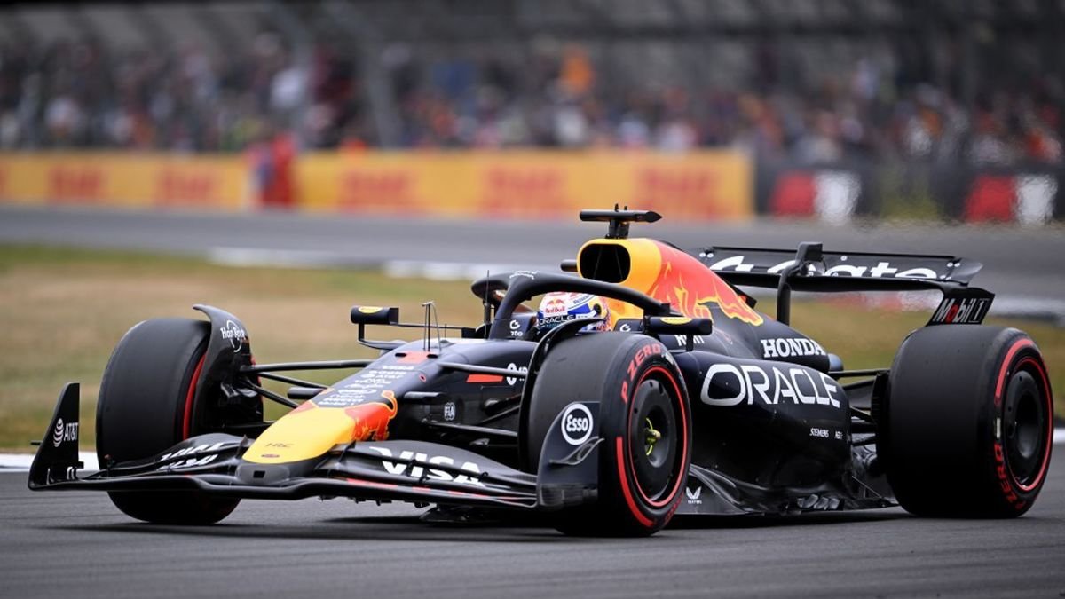 El neerlandès Max Verstappen, durant la sessió de qualificació d’ahir a Silverstone. - EFE