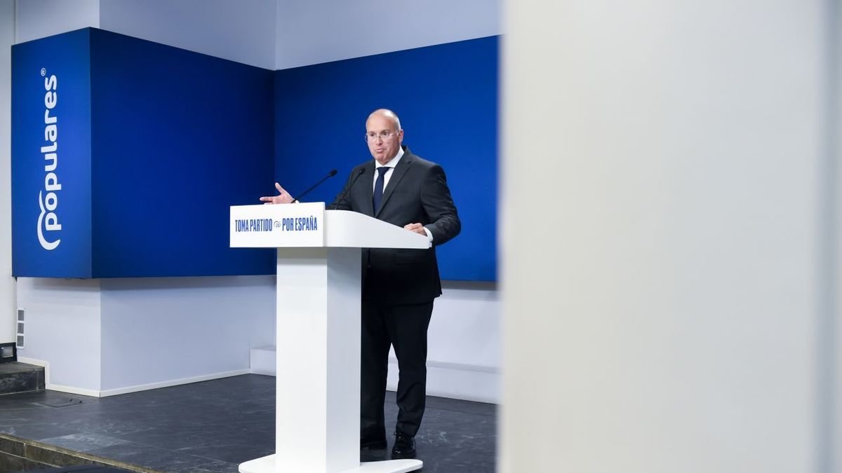 El nuevo secretario general del PP, Miguel Tellado, en rueda de prensa. - EUROPA PRESS