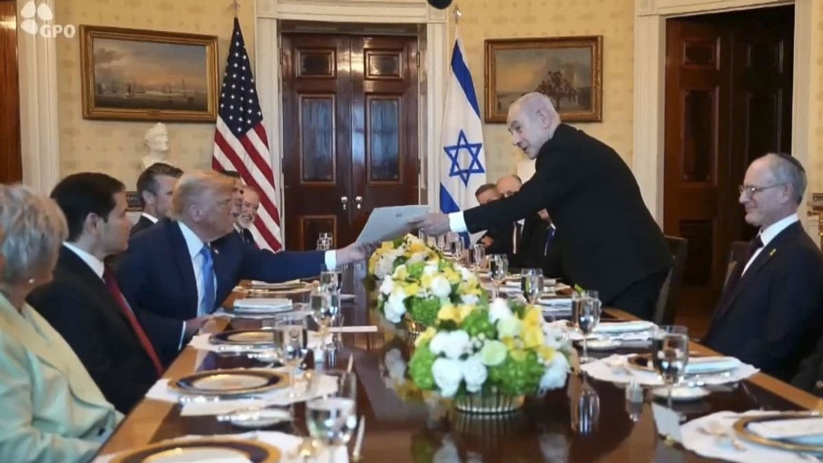 Netanyahu va entregar a Trump la notificació per nominar el líder dels EUA al Nobel de la Pau. - EFE/ GPO