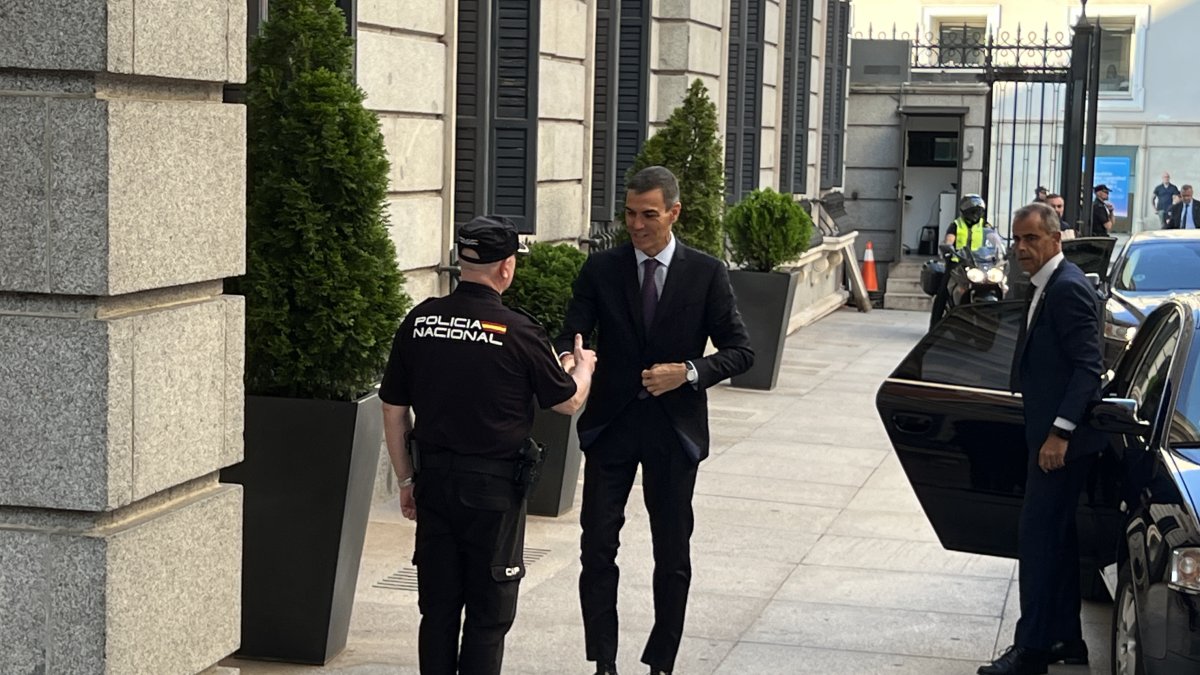 El president del govern espanyol, Pedro Sánchez, arribant al Congrés dels Diputats