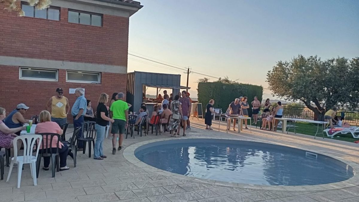 Inauguren la remodelació de les piscines - CEDIDA