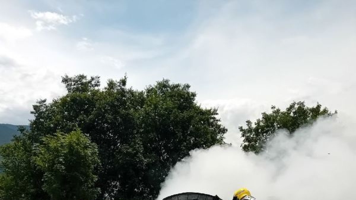 Bombers durant l’extinció. - BOMBERS