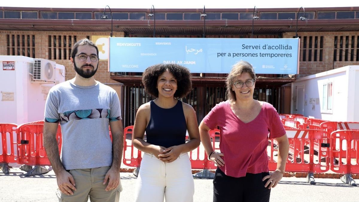 El edil de Almacelles, Marc Dalmau, la diputada Viviane Ogou y la concejala de Lleida, Laura Bergés. - MAGDALENA ALTISENT