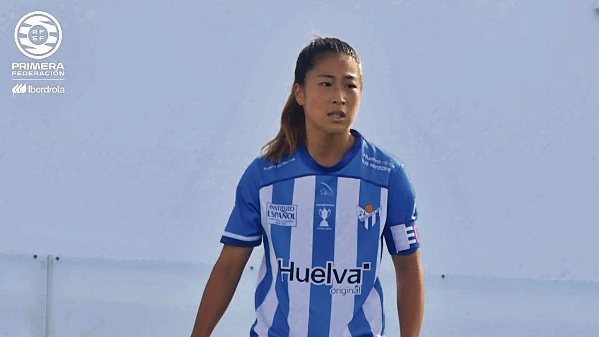 La centrecampista Honoka Yonei, durant un partit amb l’Sporting de Huelva. - SPORTING DE HUELVA