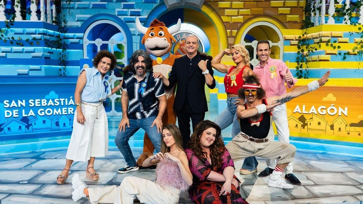 J.J. Vaquero y Lydia Valentín son los padrinos de esta noche. - RTVE