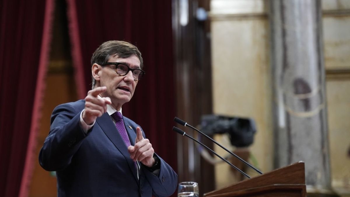 Salvador Illa en la comparecencia en el Parlament por el caso Koldo. - ANANDA MANJÓN / EUROPA PRESS