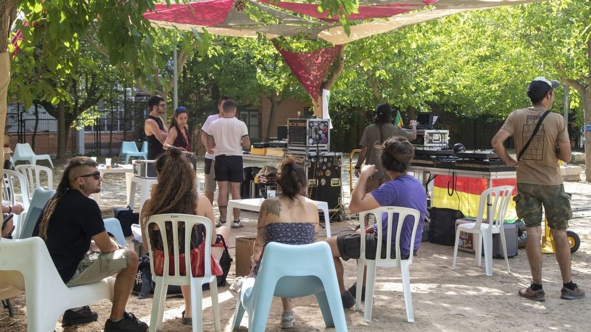 Las sesiones diurnas son de acceso gratuito al camping municipal. - LAIA PEDRÓS