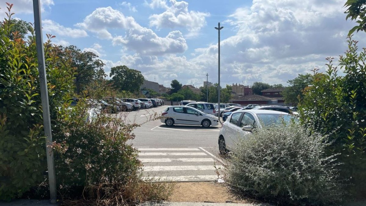Acceso al aparcamiento de la avenida Onze de Setembre, donde se mejorará la accesibilidad. - AJUNTAMENT DE TÀRREGA