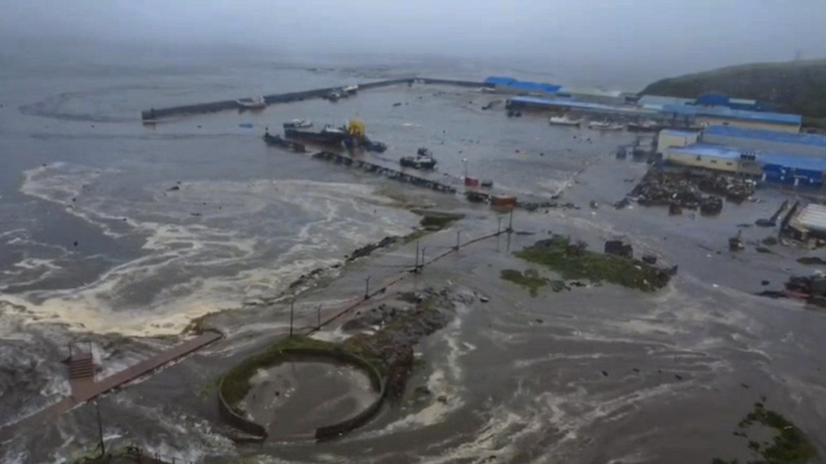 Efectes del terratrèmol de Kamchatka.