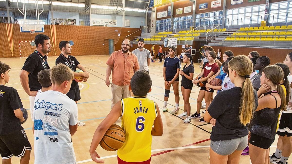 Estos días organizan sesiones formativas para preparar a sus entrenadores con profesionales destacados. - LAIA PEDRÓS