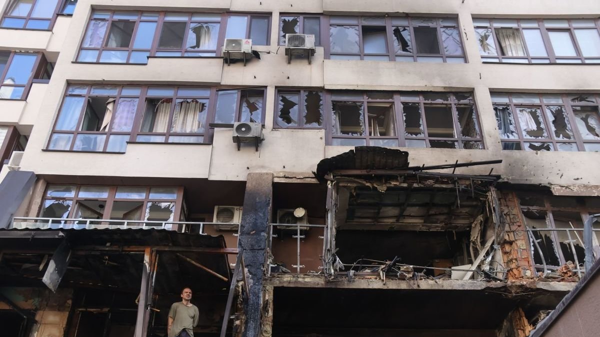 El estado en el que quedo un edificio en Kyiv tras un reciente bombardeo. - EUROPA PRESS
