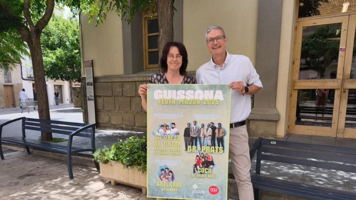 La concejala de Fiestas, Agnès Pla, y el alcalde, Jaume Ars. - AJUNTAMENT DE GUISSONA