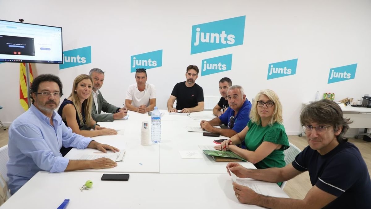 Gavin es va reunir amb organitzacions agràries i Afrucat. - MAGDALENA ALTISENT