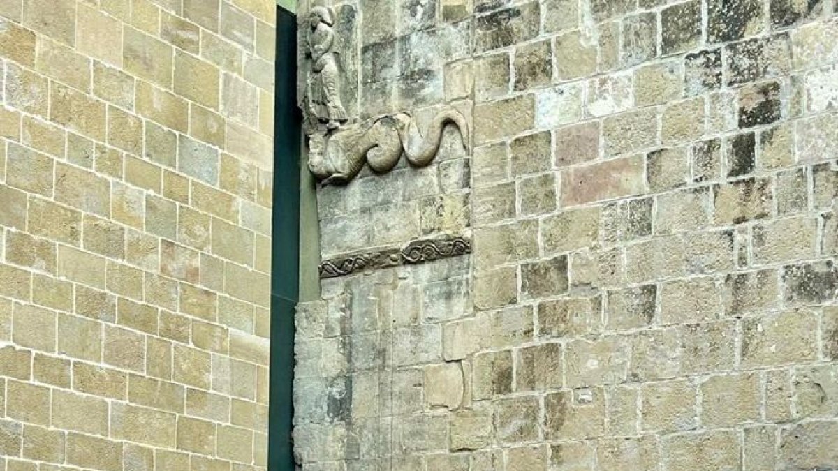 La plaza de la Catedral de Solsona fue escenario ayer de conciertos de alumnos y grupos de cámara. - AIMS