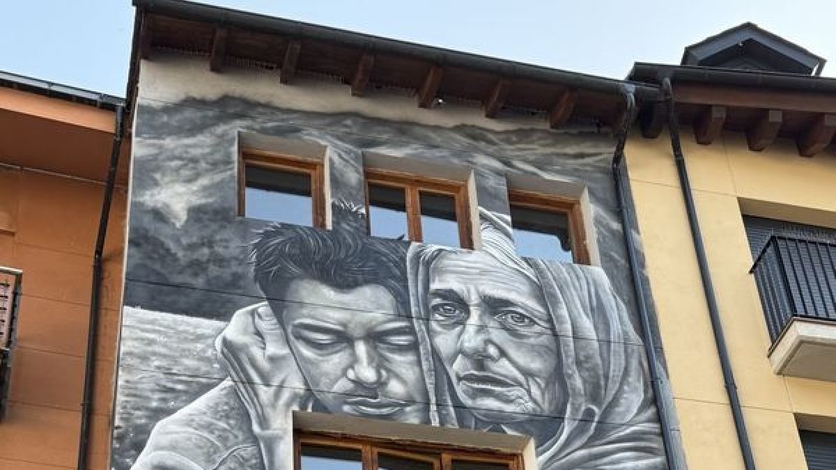Sort estrena un nuevo mural en la Pressó Museu Camí de la Llibertat - EDGAR ALDANA