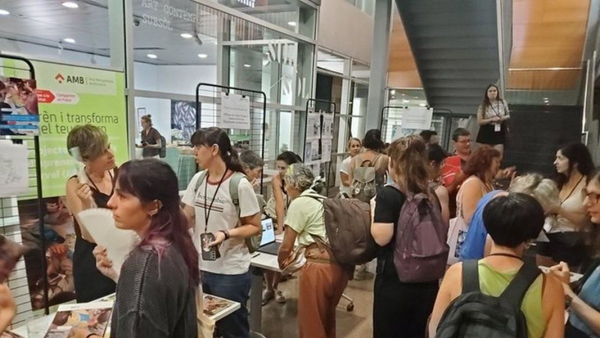 Presentación de los proyectos en el simposio. - ESCUELA MONTALBÀ DE PREIXANA