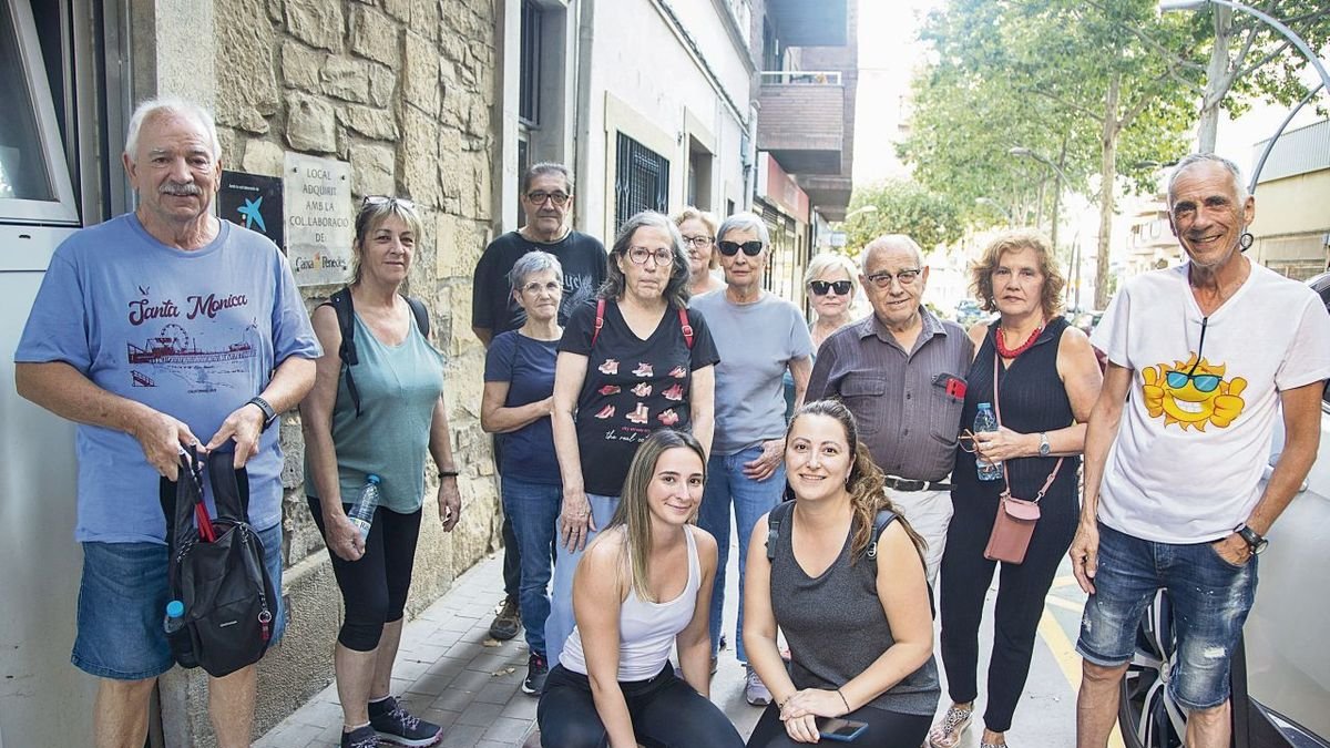 Participantes en la caminata nocturna por el entorno de Tàrrega el pasado 25 de julio. - LAIA PEDRÓS
