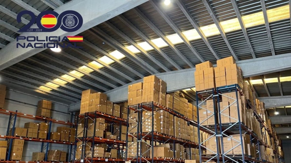 Una de las naves industriales registradas por la Policía Nacional en el operativo. - POLICÍA NACIONAL