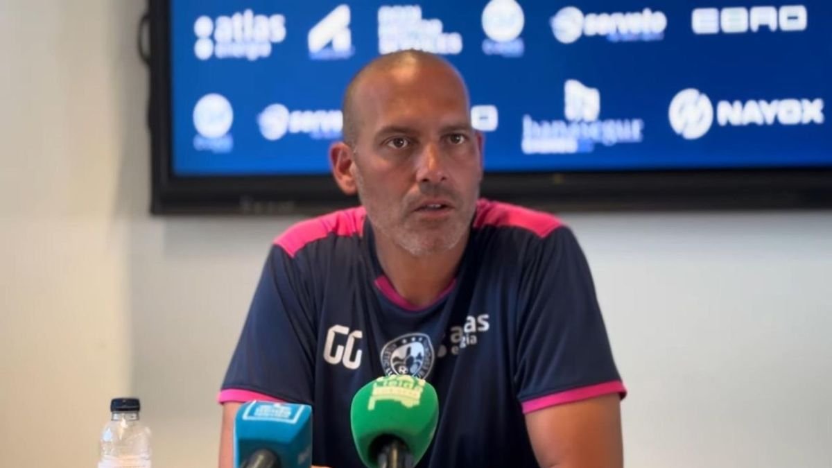 Gabri García, en una roda de premsa prèvia aquesta temporada. - ATLÈTIC LLEIDA