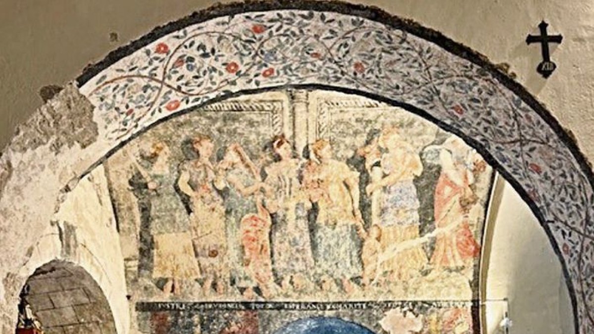 Quaqui des fresqui en interior dera glèisa. - EMD DE UNHA