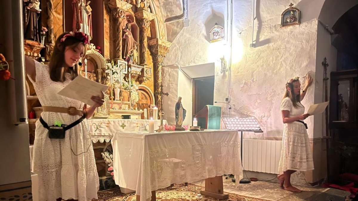 Un momento de la jornada en la iglesia de Sant Julià d’Espui. - MUSEU HIDROELÈCTRIC DE CAPDELLA