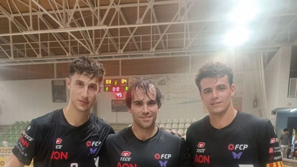Sergi Folguera, Jordi Badia y Aleix Marimon, ayer después del partido ante Portugal.