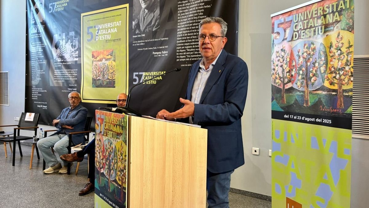 El presidente de la Diputación, Joan Talarn, ayer en la clausura de la Universitat Catalana d’Estiu. - DIPUTACIÓN DE LLEIDA