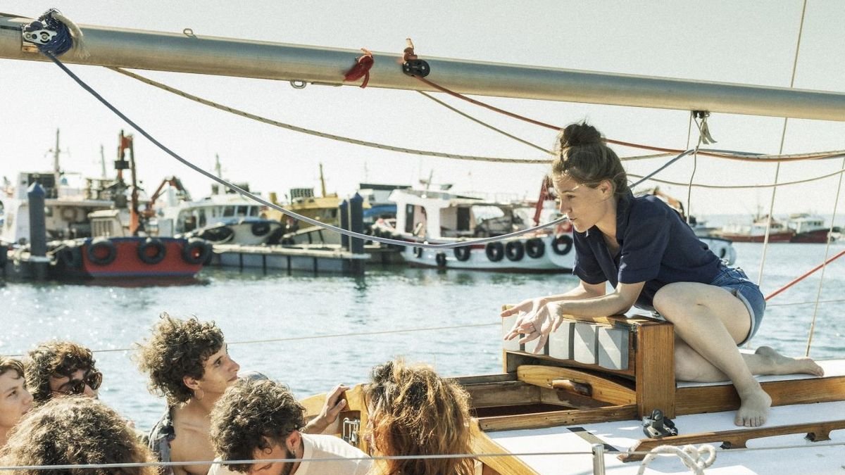 Carla Simón, en el rodaje de ‘Romería’ el año pasado en Vigo. - ACN