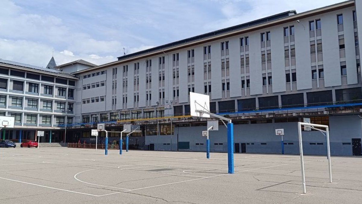 Imatge d’ahir del pati de l’escola La Salle de la Seu. - C.SANS