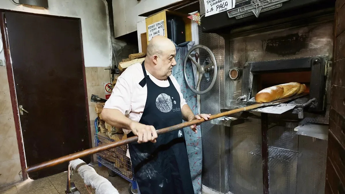 Andreu Montserrat, del Forn de Pa Macià de Sidamon - Joan Gómez