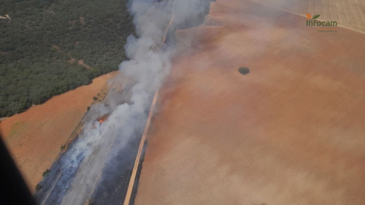 Vista aérea del incendio de ayer en Yebes (Guadalajara). - INFOCAM