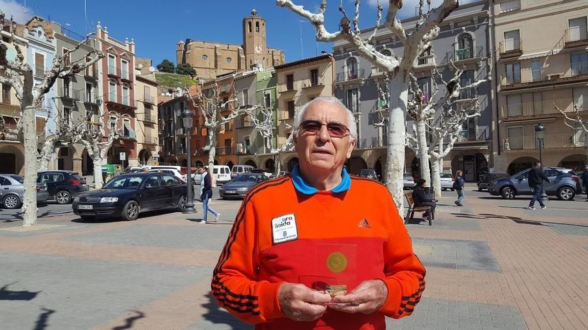 Antonio Carreño, en la plaza Mercadal de Balaguer.