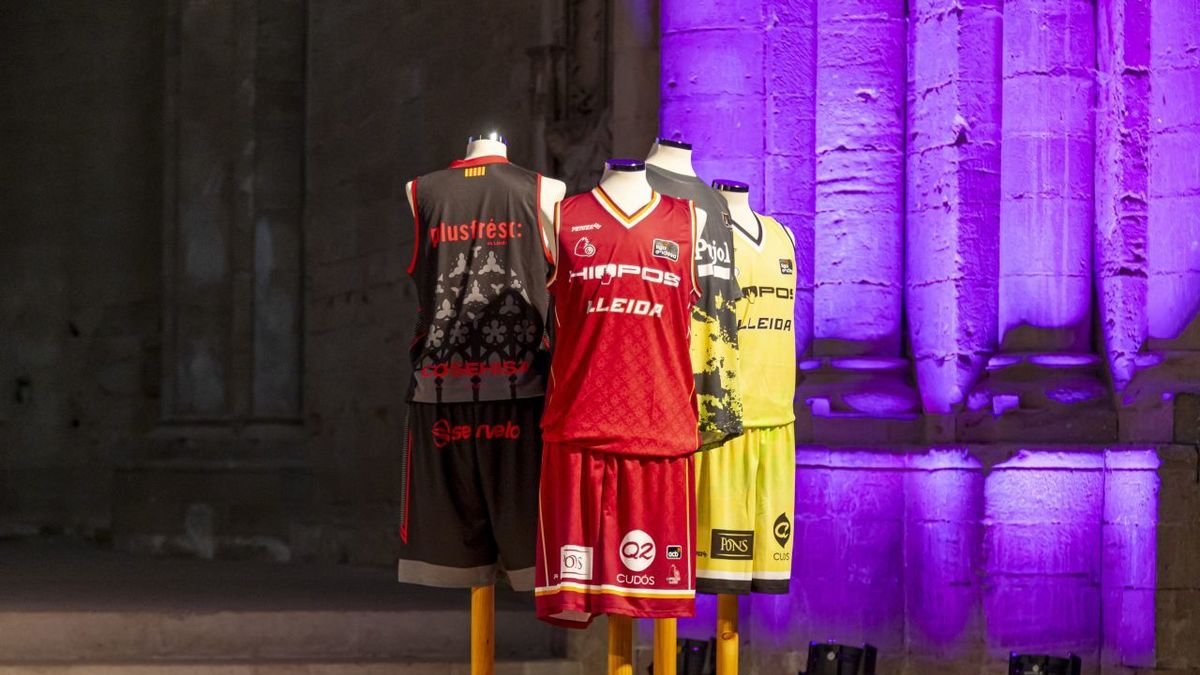 Els tres colors que l’Hiopos lluirà aquesta temporada - JORDI ECHEVARRIA