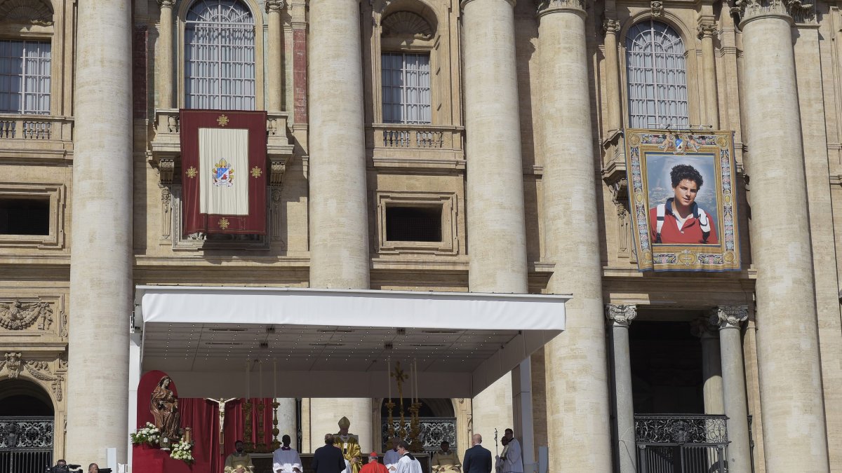 El papa León XIV durante la canonización de Carlo Acutis. Stefano Spaziani - Europa Press